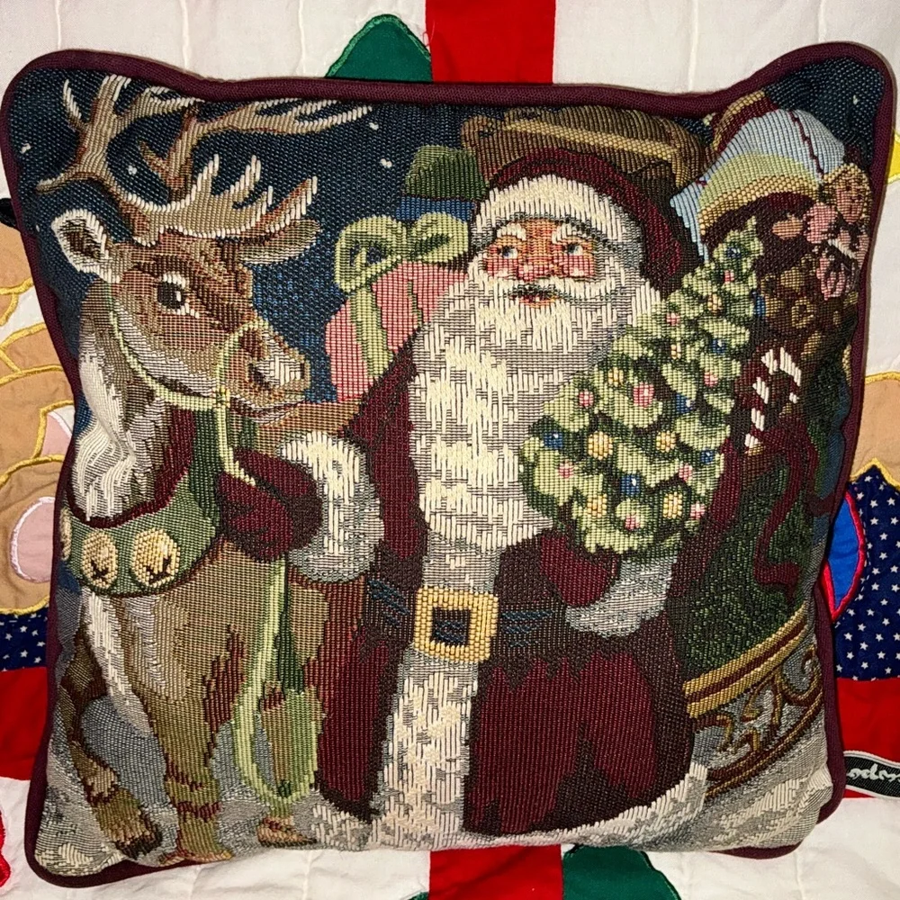 Christmas 🎄 Throw Pillow 13” x 13”